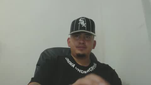 Snapshot of myke_andrade chatting on March 11, 7:03 pm myke_andrade online show from March 11, 7:03 pm