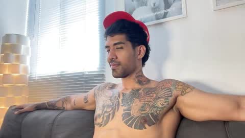 Snapshot of myke_esthetic chatting on March 30, 2:51 pm Myke esthetic online show from March 30, 2:51 pm