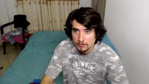 Snapshot of myke_xxx chatting on January 13, 1:44 am mike online show from January 13, 1:44 am