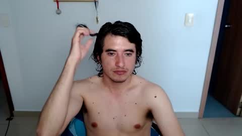 Snapshot of myke_xxx chatting on March 19, 7:18 pm mike online show from March 19, 7:18 pm