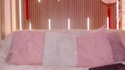 Snapshot of myladreams_ chatting on January 11, 3:44 am Myla online show from January 11, 3:44 am