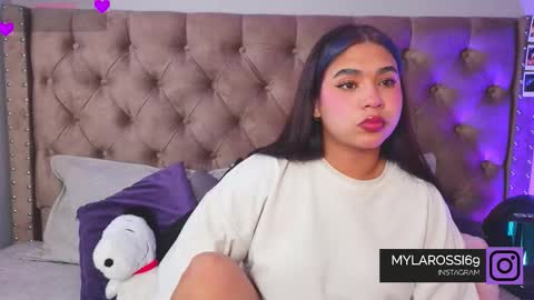 Snapshot of mylarossi chatting on March 26, 3:28 pm Rossi online show from March 26, 3:28 pm