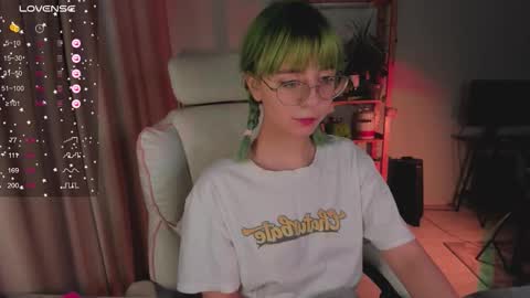 MylaFlores online show from February 26, 11:04 pm