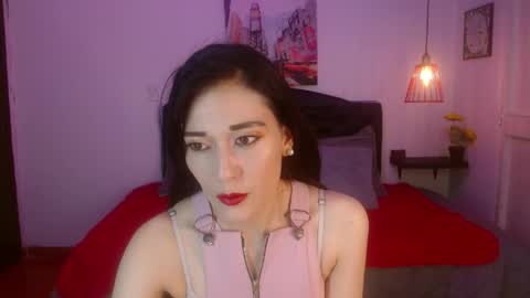 Snapshot of mylu_xx chatting on May 13, 1:19 pm MYLU online show from May 13, 1:19 pm