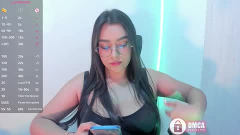Bella online show from November 27, 1:40 am