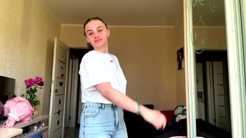 Ele online show from March 30, 7:09 am