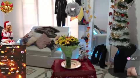 Snapshot of myrnasexxx chatting on December 21, 10:19 pm Myrna Sessions online show from December 21, 10:19 pm
