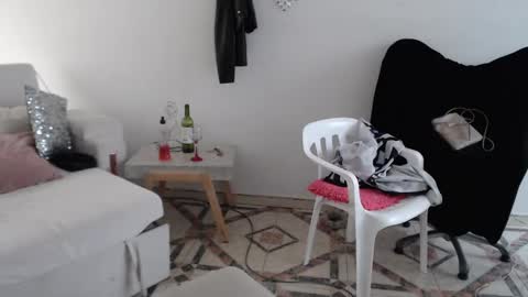 Snapshot of myrnasexxx chatting on January 24, 3:24 pm Myrna Sessions online show from January 24, 3:24 pm