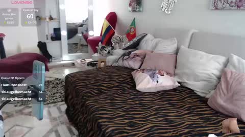 Snapshot of myrnasexxx chatting on September 14, 7:46 pm Myrna Sessions online show from September 14, 7:46 pm
