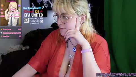 Snapshot of myrtlemystic chatting on February 23, 3:04 am Myrtle Faust online show from February 23, 3:04 am