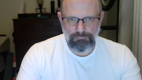 Just hanging out - No pressure online show from May 14, 3:13 am