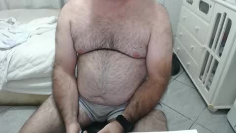 Snapshot of mysterbearmg chatting on November 15, 1:47 am mysterbearmg online show from November 15, 1:47 am