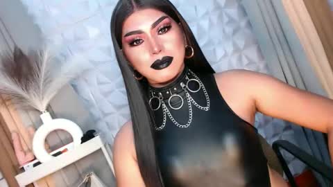 Snapshot of mysterious_diva chatting on September 24, 12:52 pm SUPPORT GODDESS TRISHA AND DONT FORGET TO FOLLOW ME online show from September 24, 12:52 pm