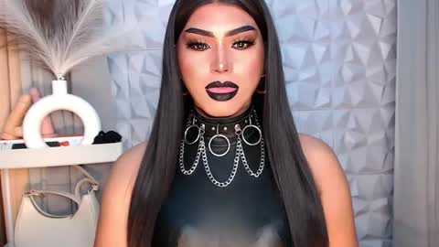 Snapshot of mysterious_diva chatting on September 26, 4:44 pm SUPPORT GODDESS TRISHA AND DONT FORGET TO FOLLOW ME online show from September 26, 4:44 pm