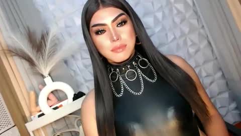 Snapshot of mysterious_diva chatting on September 29, 6:29 am SUPPORT GODDESS TRISHA AND DONT FORGET TO FOLLOW ME online show from September 29, 6:29 am