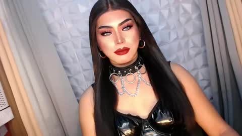 Snapshot of mysterious_diva chatting on October 5, 2:04 pm SUPPORT GODDESS TRISHA AND DONT FORGET TO FOLLOW ME online show from October 5, 2:04 pm