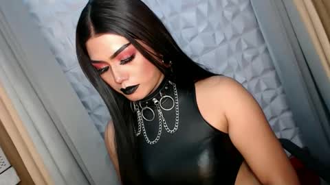 Snapshot of mysterious_diva chatting on October 8, 7:55 pm SUPPORT GODDESS TRISHA AND DONT FORGET TO FOLLOW ME online show from October 8, 7:55 pm