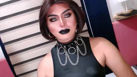 Snapshot of mysterious_diva chatting on April 24, 12:35 am SUPPORT GODDESS TRISHA AND DONT FORGET TO FOLLOW ME online show from April 24, 12:35 am