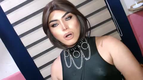 Snapshot of mysterious_diva chatting on May 20, 7:09 pm SUPPORT GODDESS TRISHA AND DONT FORGET TO FOLLOW ME online show from May 20, 7:09 pm