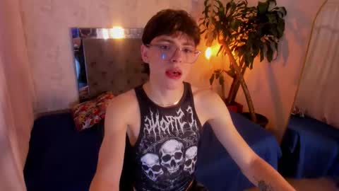 Snapshot of mysterius_boy chatting on February 18, 7:10 pm Marcus online show from February 18, 7:10 pm