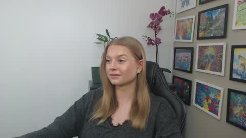 Erica online show from April 3, 12:14 pm