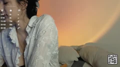 Mia online show from October 9, 5:22 pm