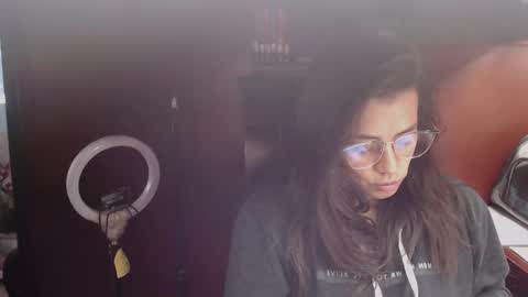 Zoe online show from February 1, 10:30 pm