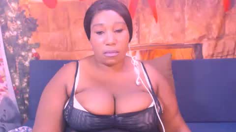Snapshot of mysticebony18 chatting on December 14, 7:46 pm mysticebony18 online show from December 14, 7:46 pm