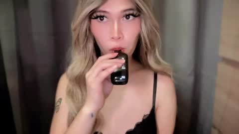 Lucy online show from July 2, 3:34 am
