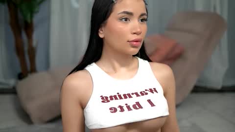 Snapshot of mysticlayla chatting on March 24, 4:06 am mysticlayla online show from March 24, 4:06 am