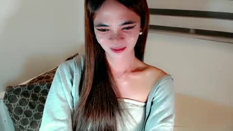 Snapshot of mysticofcum22 chatting on June 25, 5:34 am Krestine online show from June 25, 5:34 am