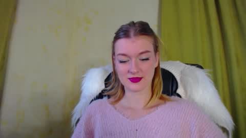 mysticvenus_ online show from December 14, 9:25 am