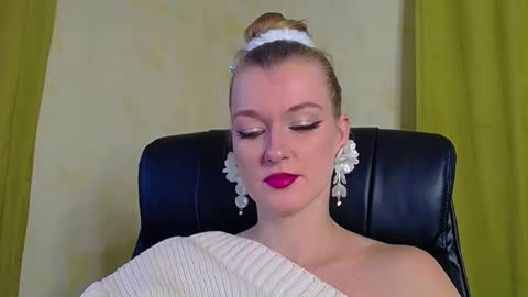 mysticvenus_ online show from December 20, 9:27 am