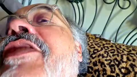 Snapshot of mysweets69 chatting on March 11, 12:16 am Sweet69 online show from March 11, 12:16 am