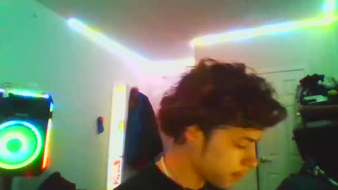 Snapshot of mytoytommy chatting on March 21, 6:22 pm mytoytommy online show from March 21, 6:22 pm