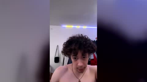 Snapshot of mytoytommy chatting on April 13, 7:41 pm mytoytommy online show from April 13, 7:41 pm