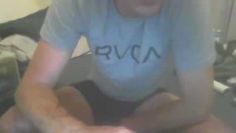 Snapshot of n317n317 chatting on December 6, 9:35 pm n317n317 online show from December 6, 9:35 pm