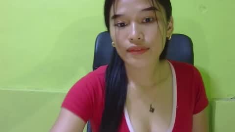 Snapshot of n3ssa chatting on December 2, 12:10 pm nessa online show from December 2, 12:10 pm