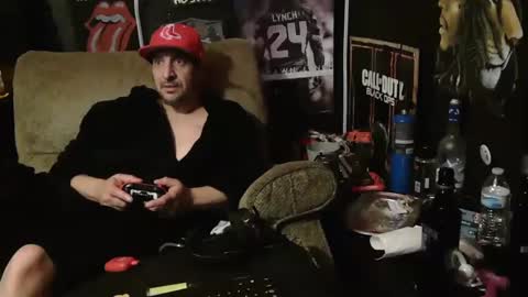 Snapshot of n3v3rpanic1 chatting on December 28, 8:37 am SnackPants online show from December 28, 8:37 am