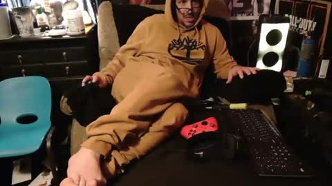 Snapshot of n3v3rpanic1 chatting on January 17, 6:54 pm SnackPants online show from January 17, 6:54 pm