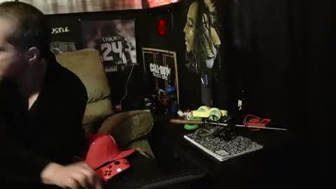 Snapshot of n3v3rpanic1 chatting on January 21, 3:26 am SnackPants online show from January 21, 3:26 am