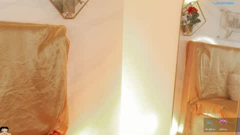 naamah_b online show from May 11, 2:34 pm