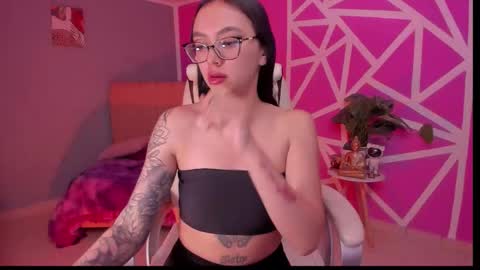 Snapshot of naath_ chatting on February 7, 10:02 pm anny online show from February 7, 10:02 pm