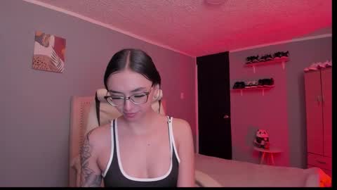 Snapshot of naath_ chatting on March 24, 10:04 pm anny online show from March 24, 10:04 pm