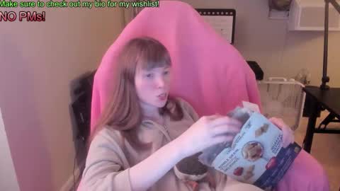 Natalie Marlo online show from October 29, 8:49 am