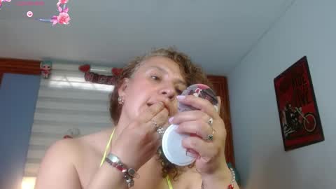 nadia_84 online show from May 6, 7:30 pm