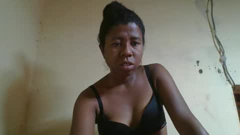 nadiasando online show from December 19, 8:21 am