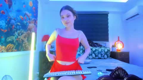 nadiazan online show from May 17, 1:51 pm