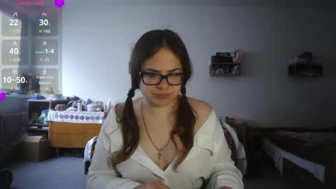 nadiiamorgun online show from May 5, 5:26 am