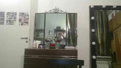 Snapshot of nadyagt chatting on February 5, 7:51 pm nadyagt online show from February 5, 7:51 pm